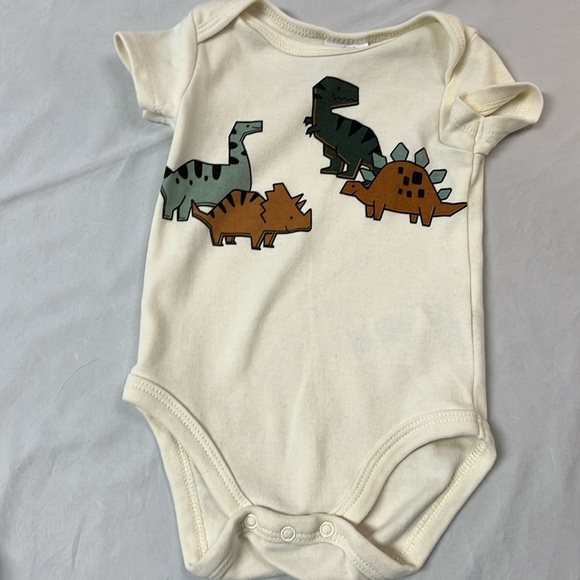 6M Petit Lem dinosaur onesie - Picture 1 of 3
